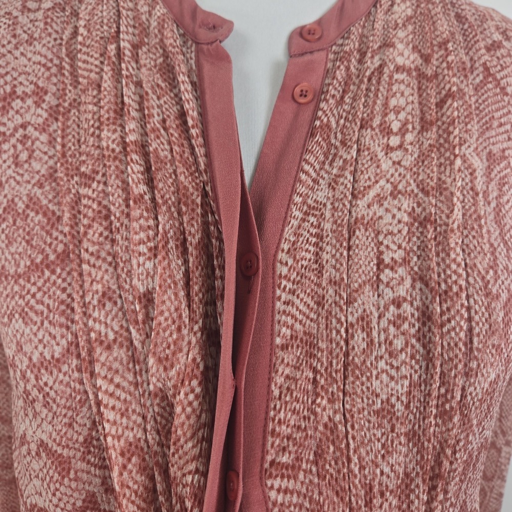 Joie Small S Salmon Snake Print 100% Silk‎ Hidden-Button-Front Blouse Top - Picture 2 of 7